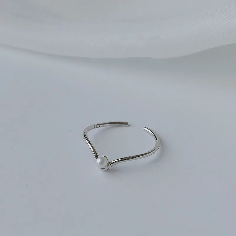 VENTFILLE 925 Sterling Silver Pearl Smile Ring — Adjustable Stackable Fashion Jewelry for Women