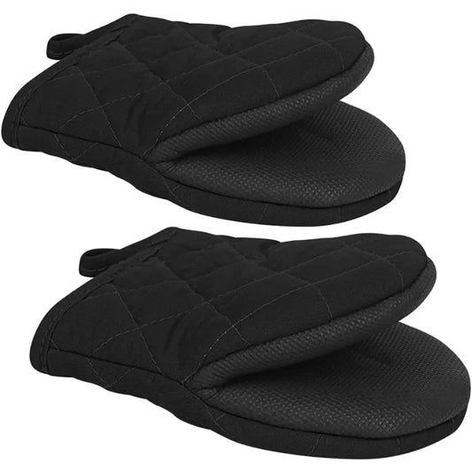 Short Silicone Oven Mitts – High Heat Resistant 500℉ Kitchen Gloves with Non-Slip Grip & Hanging Loop (Black)