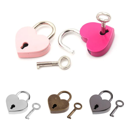 30x39mm Antique Heart-Shaped Padlock – Vintage Pink Romantic Key Lock for Diaries, Weddings, and Jewelry