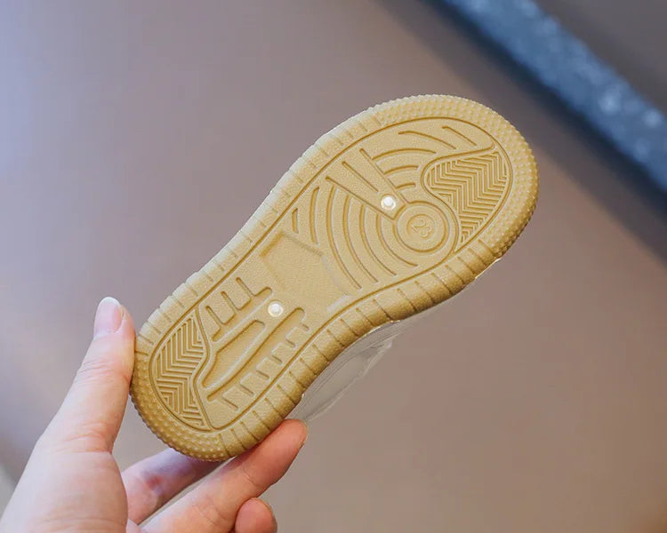 Children’s White Sports Shoes — Spring & Autumn Lightweight Anti-Slip Sneakers, Boys Soft Sole Casual Board Shoes