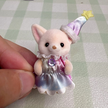 Sylvanian Families Blind Keychain Accessories – Original Mini Figures & Kids’ Toy Kitchen Set