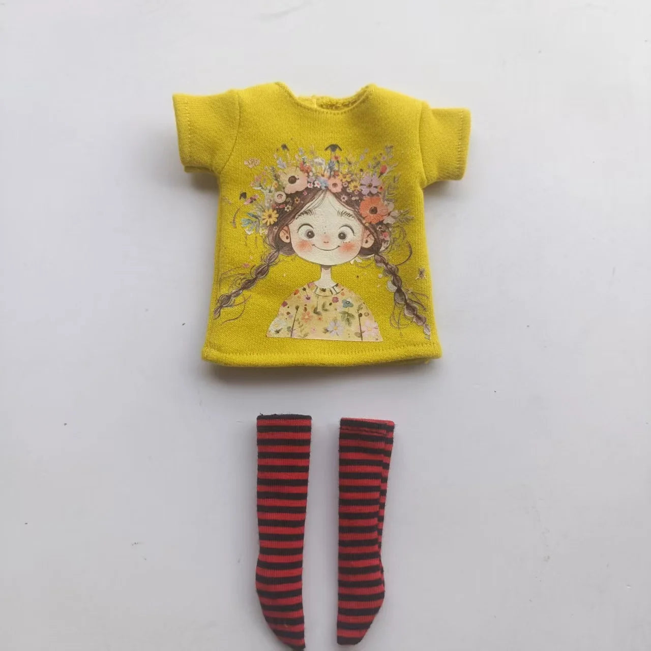 Handmade OB24 1/6 Blyth Doll Clothes – Cartoon T-Shirt with Striped Socks for 1/6 Doll Accessories