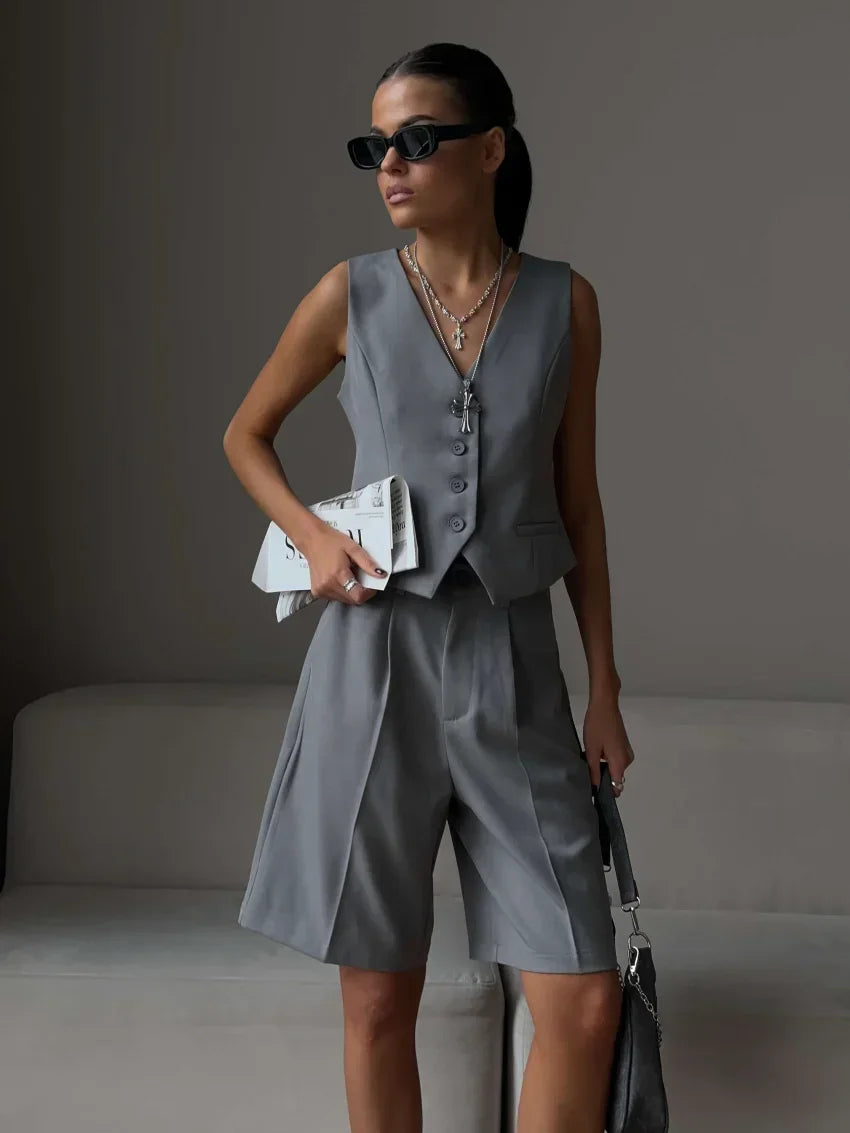 Wolfeel Women’s Summer Two-Piece Set – Chic Vest & Shorts Outfit for Office & Casual Wear