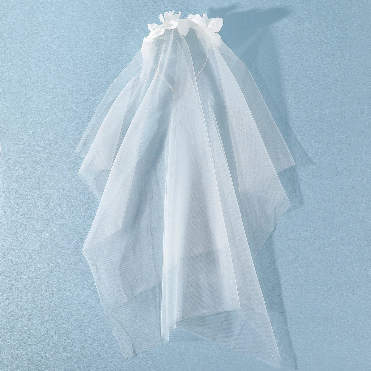 White Tulle Bow Veil Hairpin with Pearls – Elegant Bridal & Bachelorette Hair Clip for Weddings, Parties, and Gifts