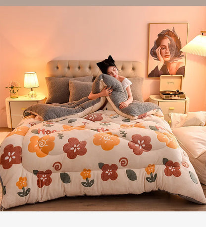 Plush Winter Lamb Velvet Quilt – Thickened Cotton, Double-Sided Warm Lamb Wool Blanket for Single & Double Beds