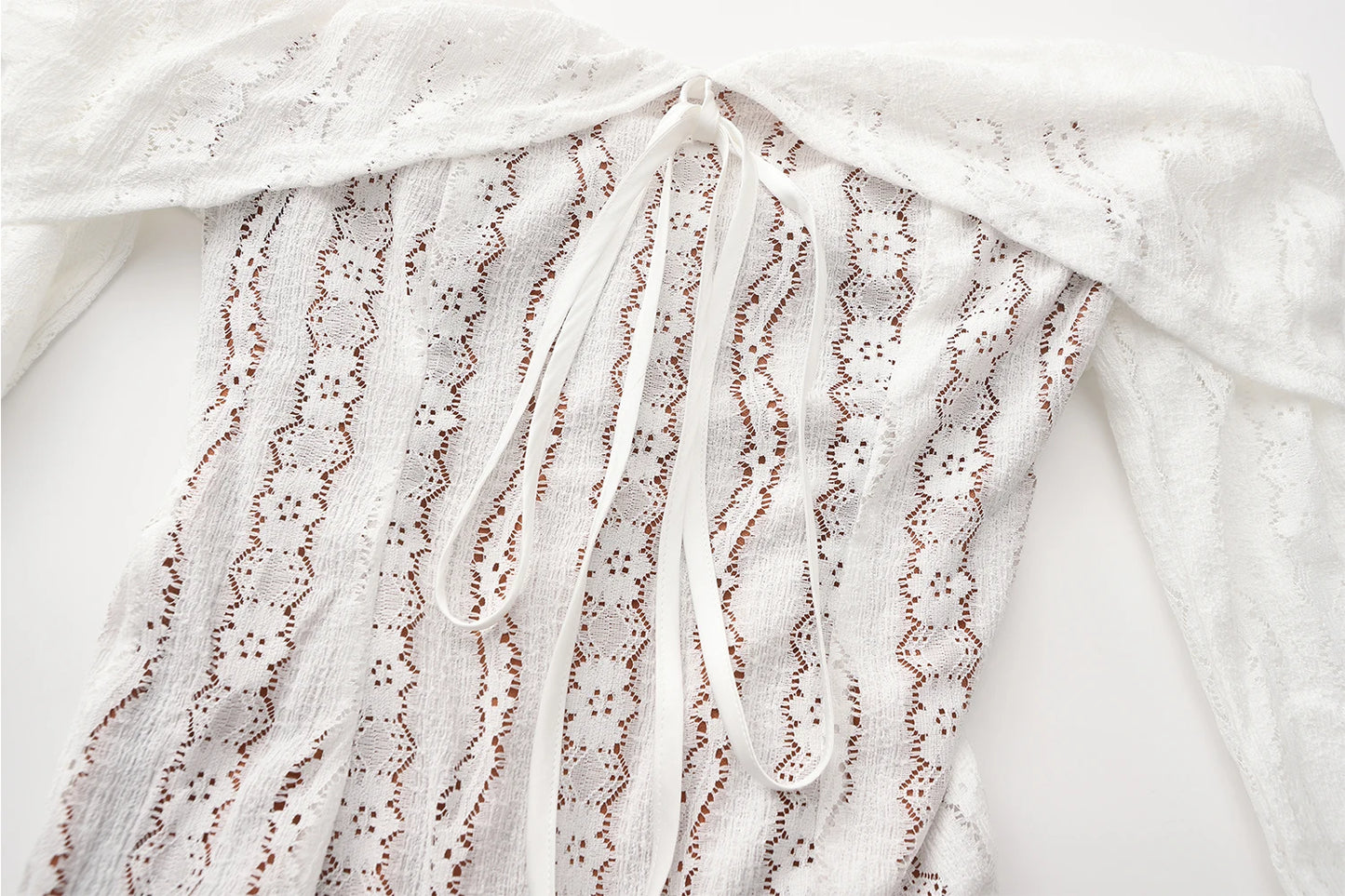 Suninheart White Off-Shoulder Bodycon Dress – 2025 Elegant Lace Long Sleeve Maxi Dress for Women, Wedding Guest Outfit