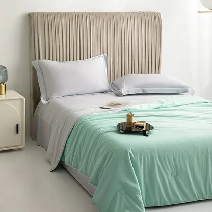 High-Quality Cooling Blanket – Smooth Air-Conditioning Comforter, Lightweight Summer Quilt with Double-Sided Cooling Fabric
