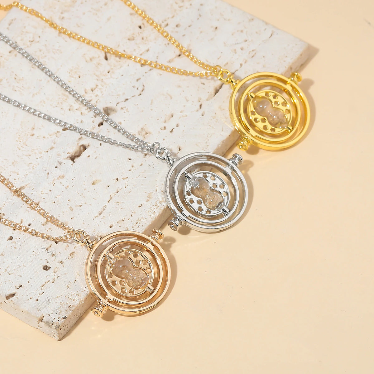 Classic Harry Potter Time-Turner Necklace - 360° Rotatable Hourglass Cosplay Pendant & Wizard Fan Gift
