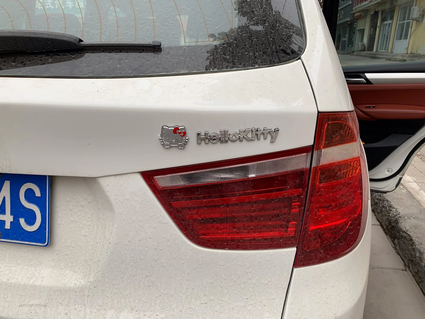 Sanrio 3D Hello Kitty Car Stickers – Kawaii Anime Auto & Motorcycle Scratch Cover Decor, Cute Gift Accessory