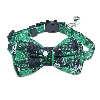 Pet Breakaway Cat Collar with Bow Tie & Bell – Cute Plaid Christmas Red Adjustable Collar for Cats