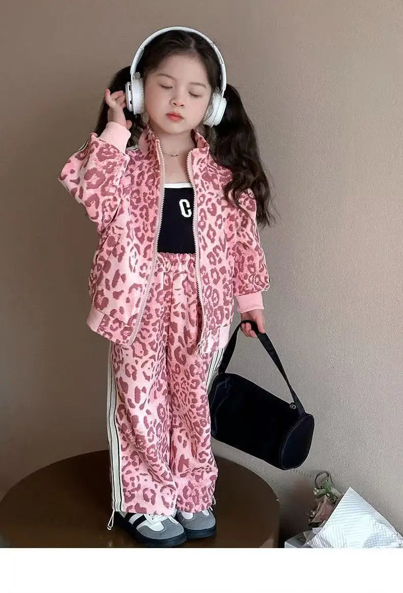 Girls' Spring Sportswear Set – Stylish Leopard Pattern Top & Pants Two-Piece Outfit for Children