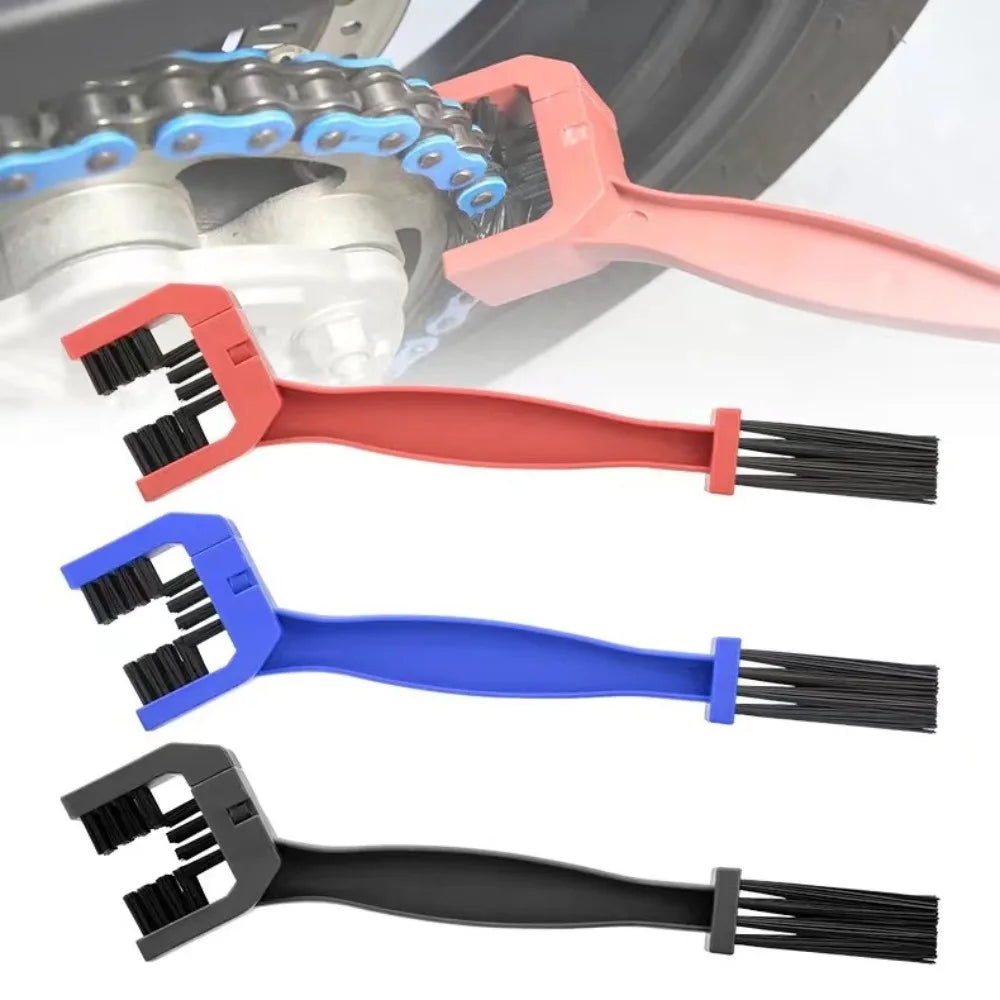 Motorcycle Chain Brush Cleaner — Plastic Bike & Moto Scrubber, Outdoor Chain Cleaning Tool for Road & Maintenance