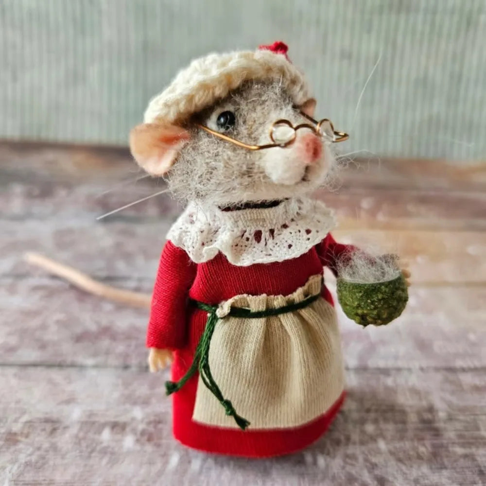 Cute Needle Felted Christmas Mouse – Handmade Holiday Ornaments & Craft Decorations