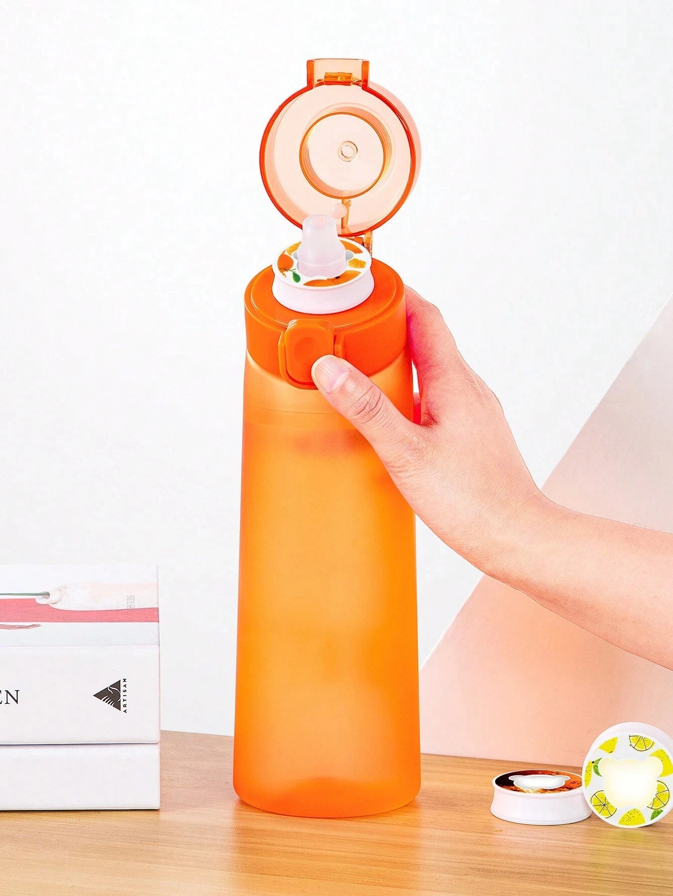 Portable Air Water Bottle with Straw – Leak-Proof Transparent Bottle with 1 Random Flavor Pod for Outdoor Sports
