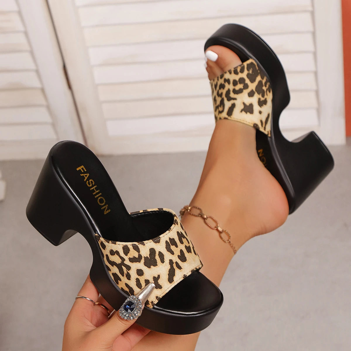 Summer Women’s Open-Toe Platform Sandals – Chunky Heel Flip Flops Outdoor Fashion Shoes