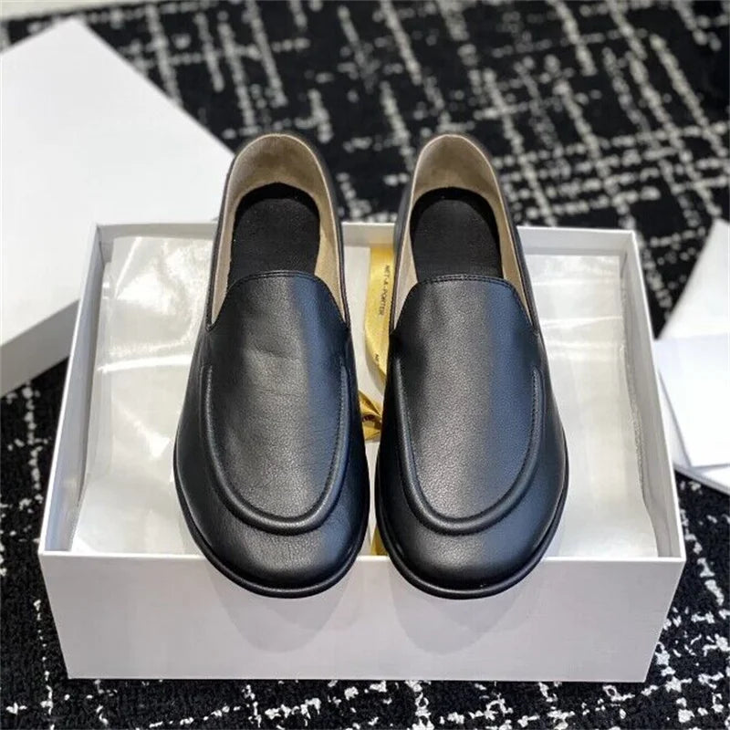 Lefu Soft Leather Shoes — Classic Fitted Silhouette with Circular Scalp Leather Lining