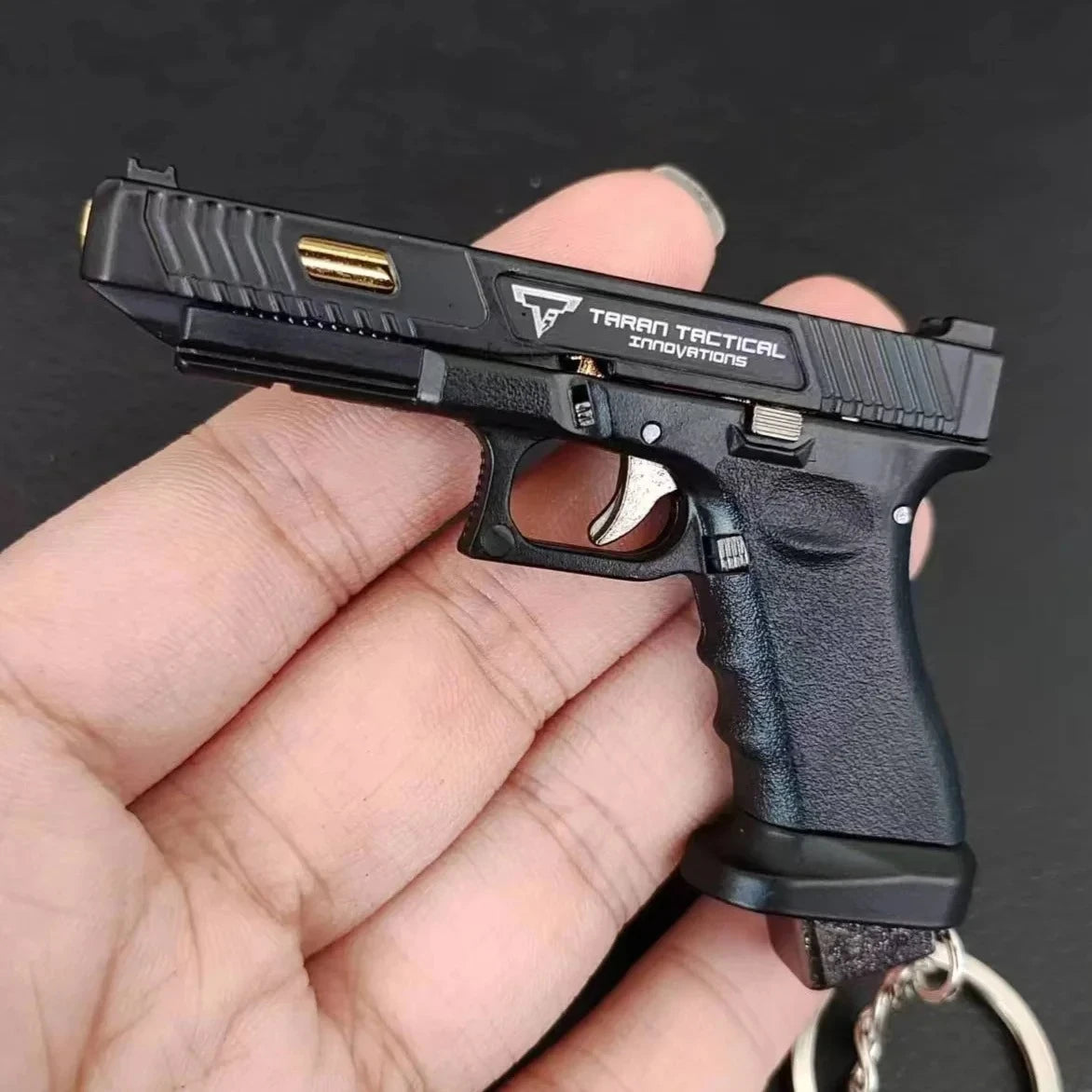 1:3 Mini G34 Pistol Model Keychain - Semi-Alloy Disassembly Toy Bag Pendant Collectible Craft