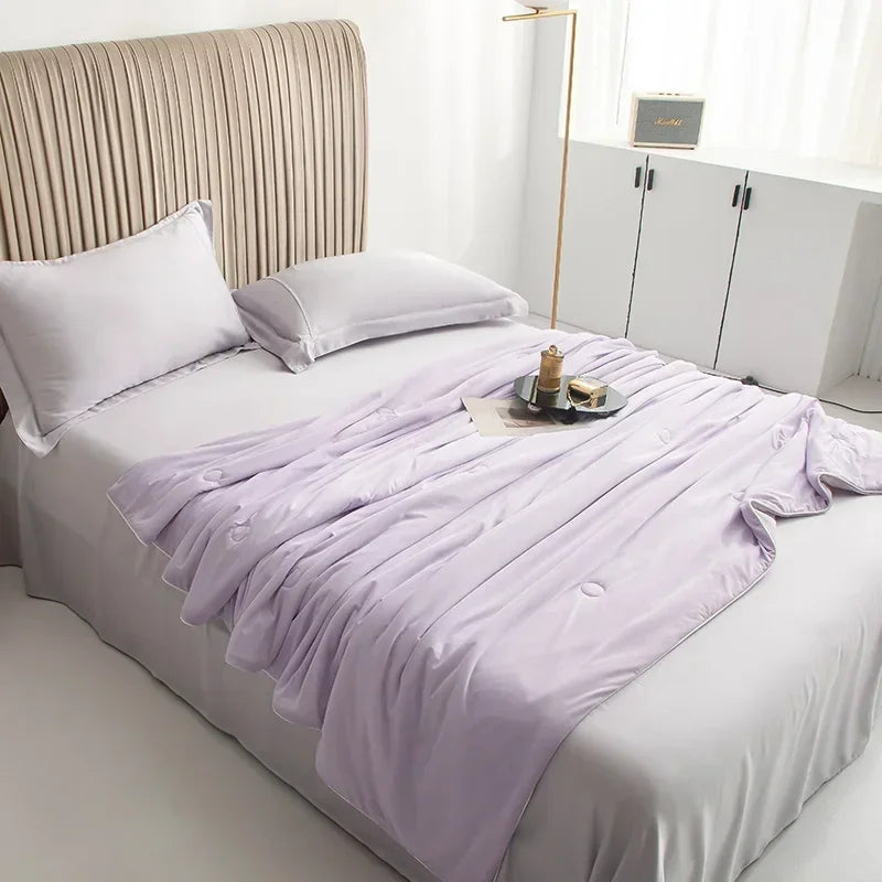 High-Quality Cooling Blanket – Smooth Air-Conditioning Comforter, Lightweight Summer Quilt with Double-Sided Cooling Fabric