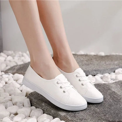Lady Classic Round Toe White Canvas Shoes | Comfortable Lace-Up Street Sneakers for Students