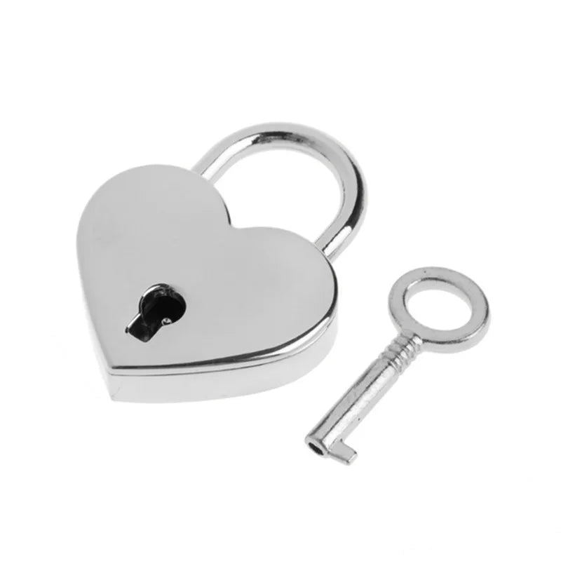 30x39mm Antique Heart-Shaped Padlock – Vintage Pink Romantic Key Lock for Diaries, Weddings, and Jewelry