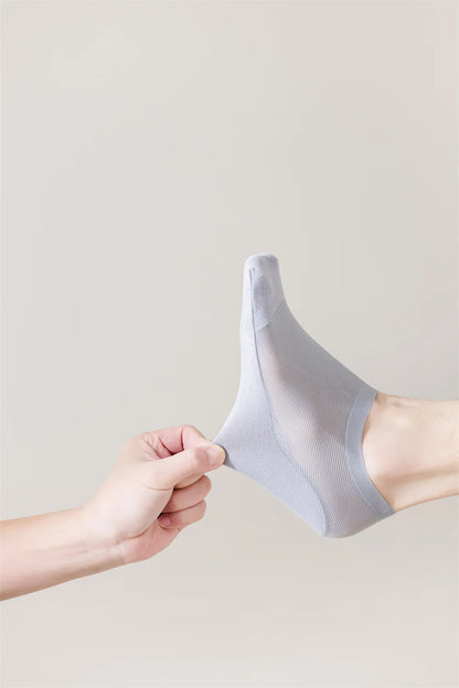 Men’s Ice Silk Mesh Socks – Hollow Breathable Summer No-Show Slippers, Silicone Non-Slip Low-Cut Boat Socks