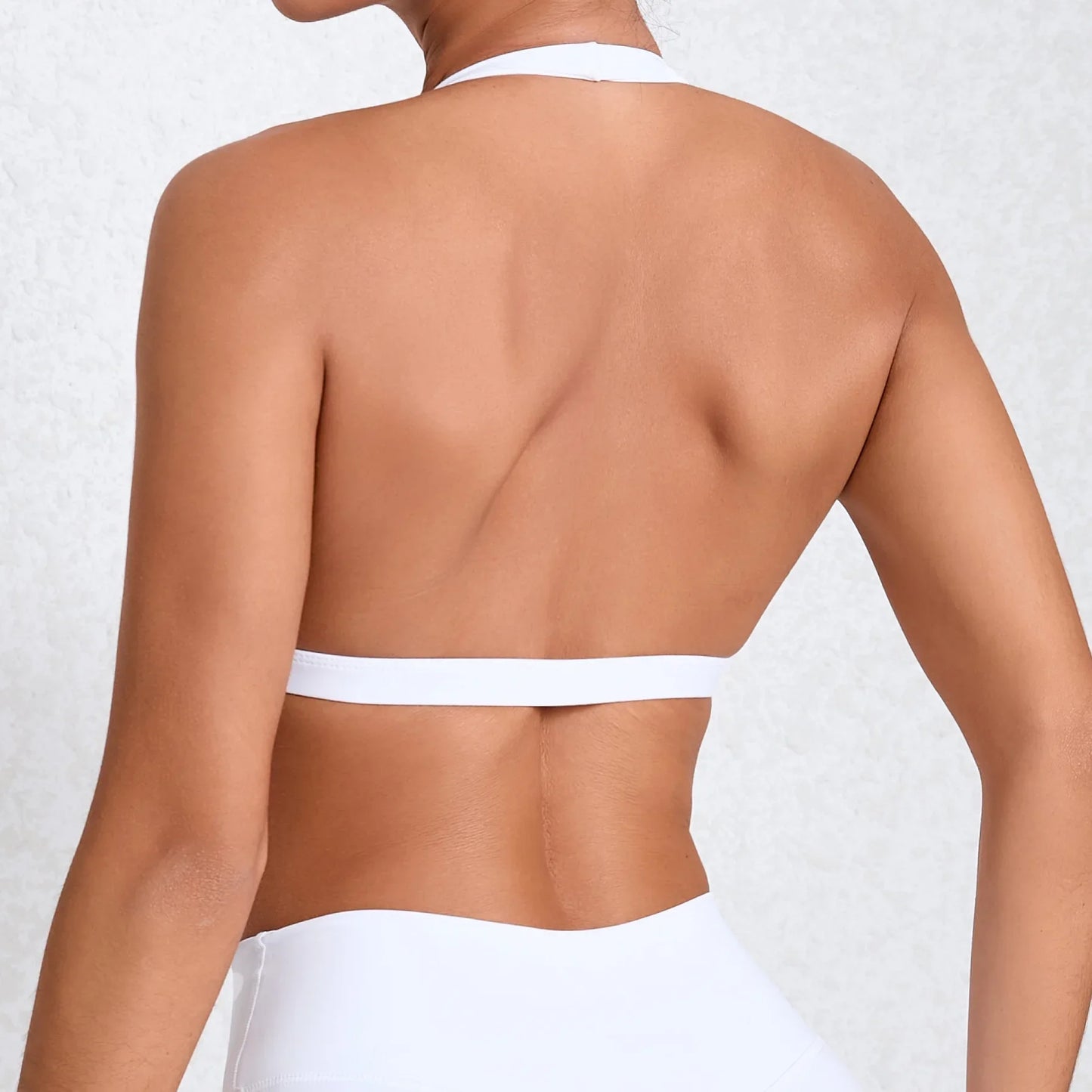 WANAYOU Women’s Deep V Yoga Bra — Halter Sports Crop Top | Padded Open-Back Gym & Fitness Workout Top
