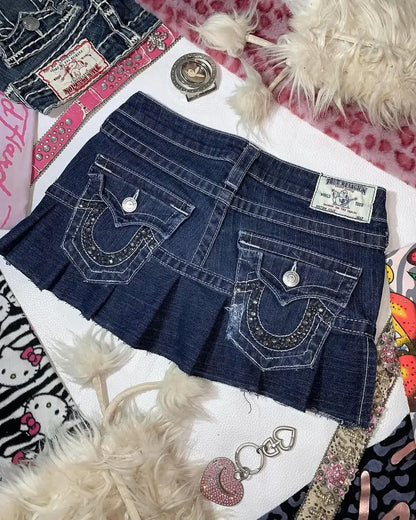 Gothic High-Waisted Y2K Denim Mini Skirt – Retro Patchwork Pleated Skirt with Letter Embroidery for Women
