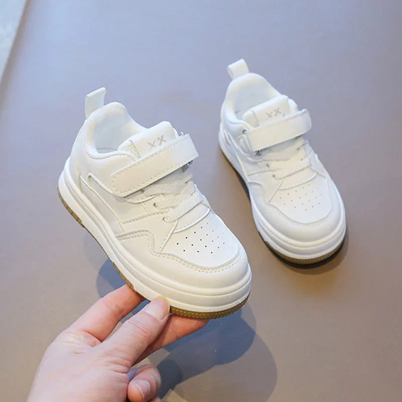 Children’s White Sports Shoes — Spring & Autumn Lightweight Anti-Slip Sneakers, Boys Soft Sole Casual Board Shoes