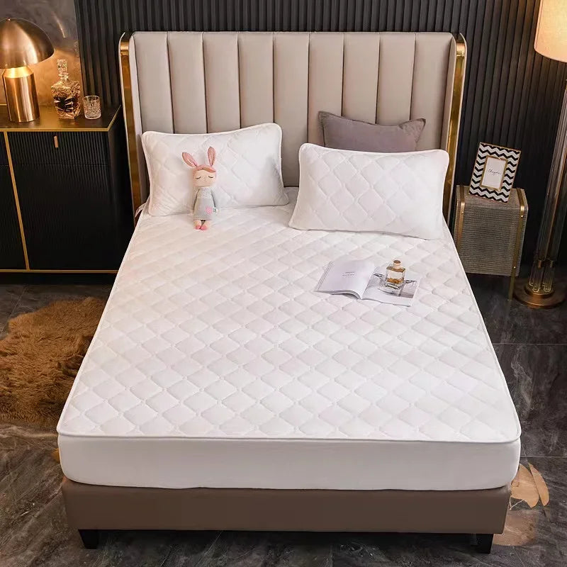 Crystal Velvet Quilted Mattress Cover - Thick Warm Plush Fitted Bed Sheet for Queen & King Size Beds, Pillowcase Not Included