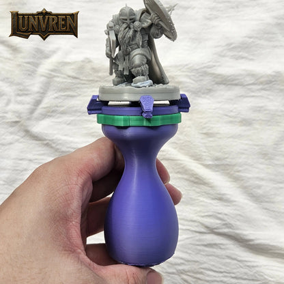 Ergonomic Miniature Painting Handle – Compatible with 20–50mm Bases for 40K, D&D & Tabletop Hobby Miniature Painting