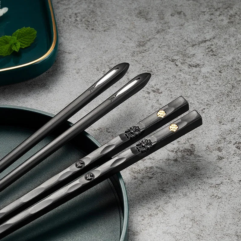 5 Pairs Japanese Reusable Chopsticks – Black Sushi Sticks for Food, Noodles, Alloy Chinese & Korean Kitchen Tableware