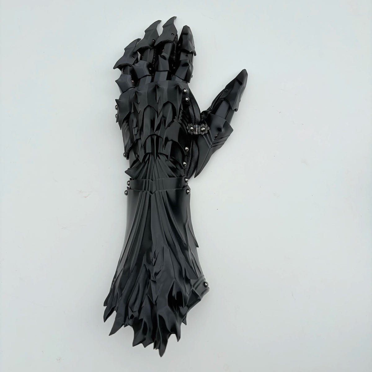 3D Printed Dragon Cosplay Gloves - Customizable Silk PLA Prop Gloves for Boys