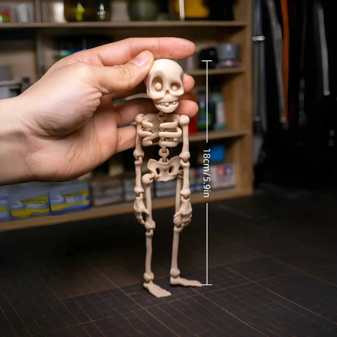 1Pc Magnetic Poseable Skull – Funny Halloween & Easter Fridge Magnet, Quirky Kitchen and Home Decor