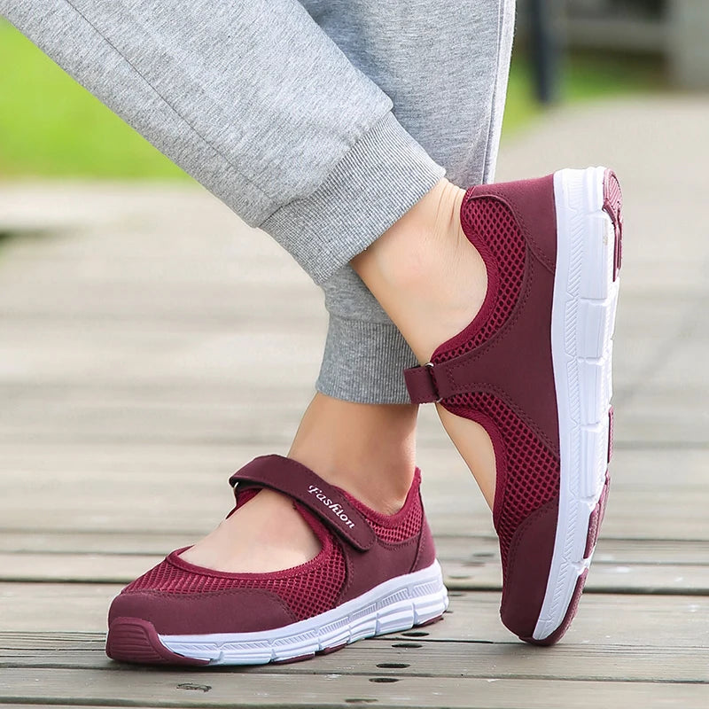 Women’s Breathable Mesh Vulcanized Sneakers – White Casual Walking Shoes, Fashion Work Shoes for Comfort & Everyday Wear