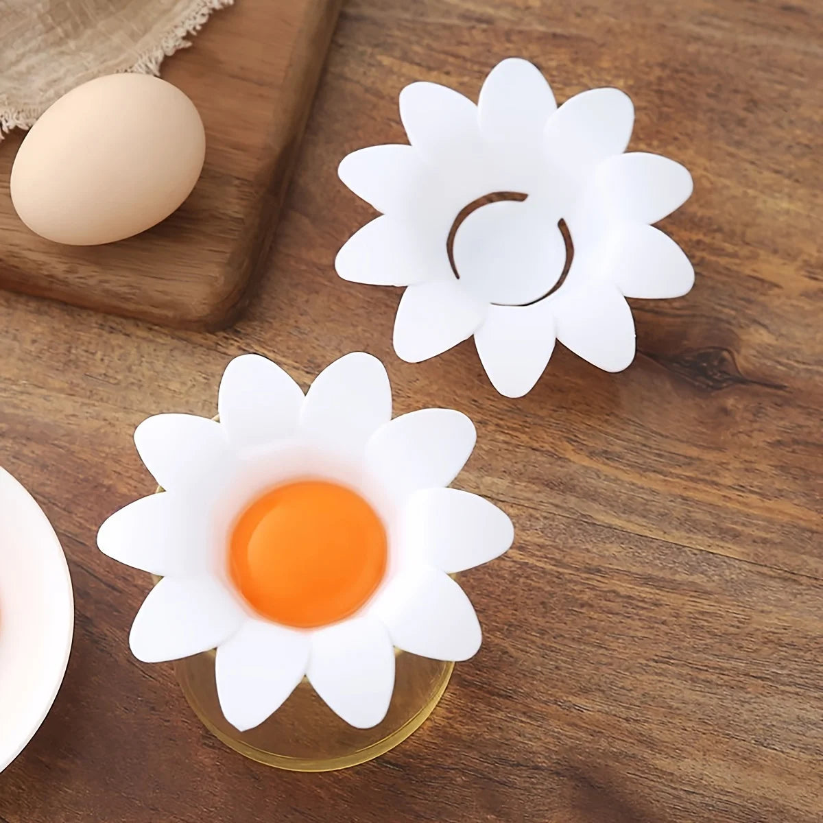 Flower Egg Separator - Cute Kitchen Tool for Separating Egg Whites & Yolks
