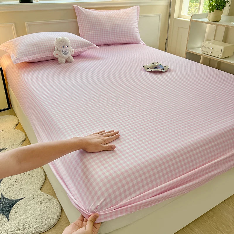 Plaid Fitted Sheet - Soft Skin-Friendly Elastic Bed Cover for Kids & Home