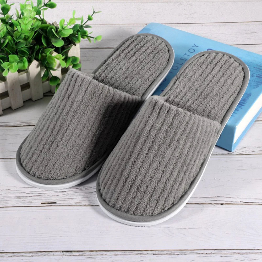 Winter Warm Plush Slippers for Women & Men – Non-Slip Fluffy Indoor House Slides for Bedroom Comfort Couple Home Shoes
