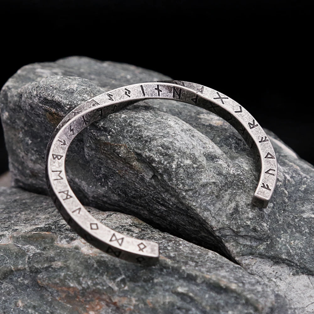 New Vintage 316L Stainless Steel Mobius Bangle - Fashion Nordic Vikings Letter Bracelet for Men, Party Jewelry Gifts