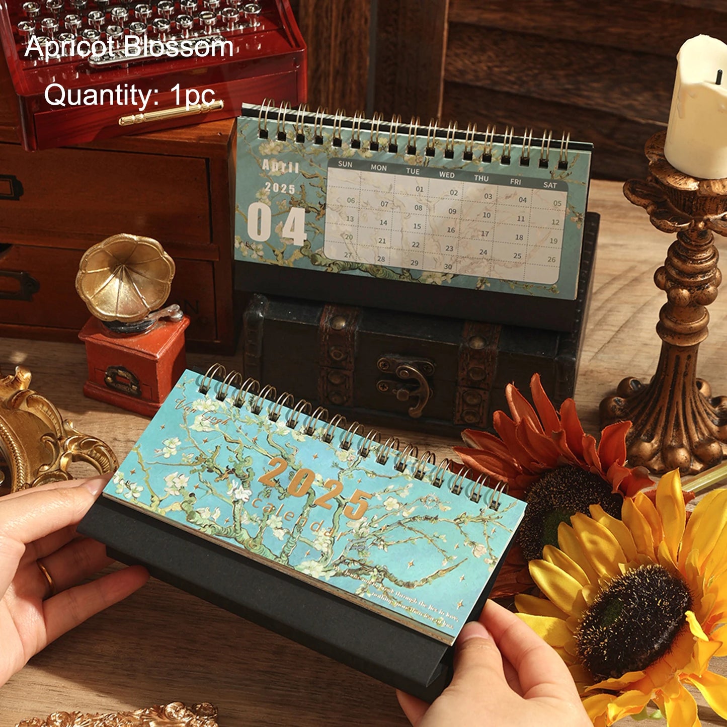 2025 Vintage Painting Desk Calendar – Flip Monthly Schedule with Memo Notes | Tabletop Calendar for Home & Office