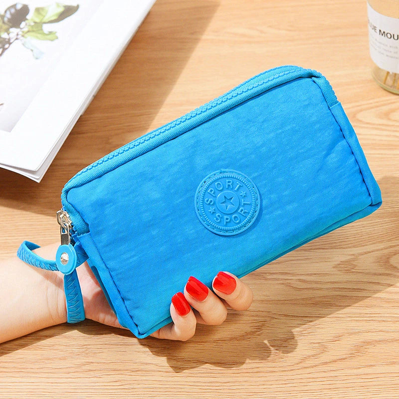 Large-Capacity Three-Zipper Wallet & Handbag – Retro Mobile Phone Bag & Portable Fashion Storage for Women & Students
