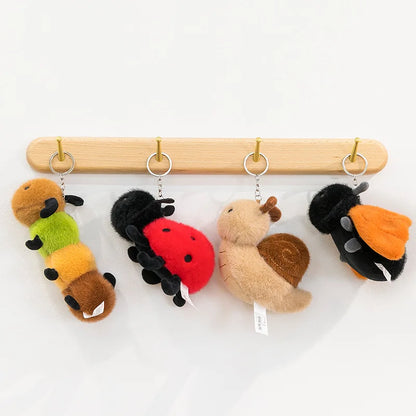 Small Insect Plush Keychain – Cute Snail & Bee Stuffed Doll Bag Pendant, Creative Toy Gift for Birthday