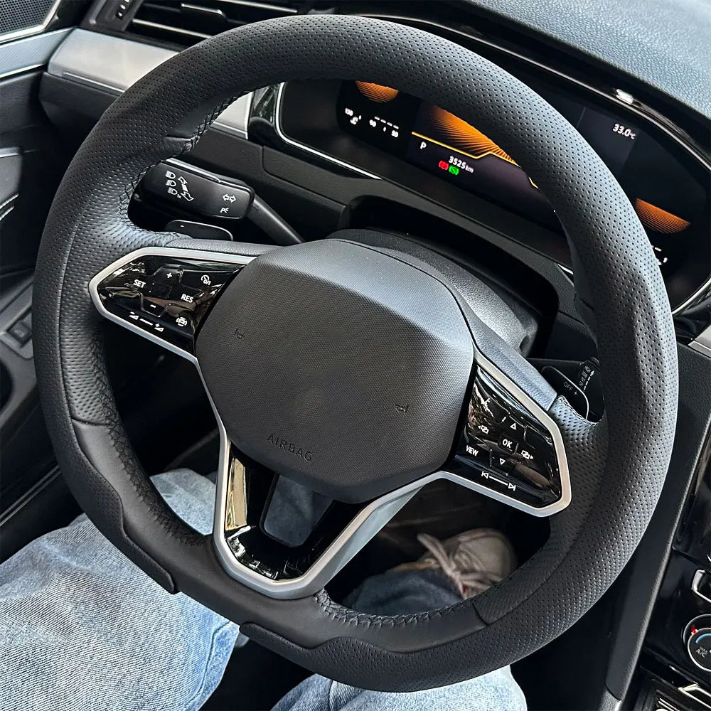 Universal Leather Steering Wheel Cover - Non-Slip Breathable Protector for 36-38cm Car Steering Wheels