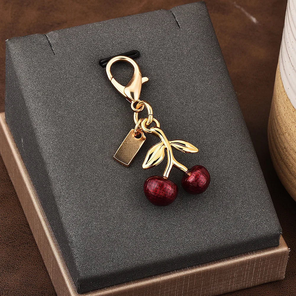 Fashion Bear Cherry Flower Keychain – Metal Y2K Letter C Bag Pendant & Car Key Ring Jewelry Gift for Women