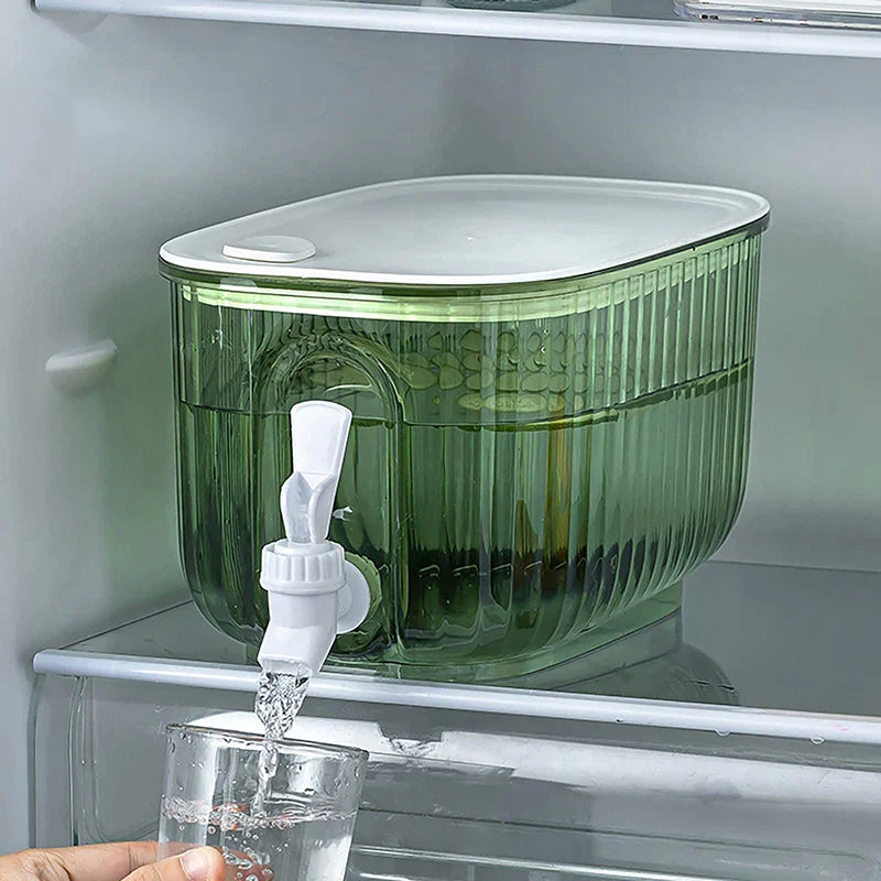 Cold Water Bottle Dispenser Jug – Plastic Tea Pot with Faucet, Juice Pitcher for Drinks, Ideal for Fridge and Drinkware