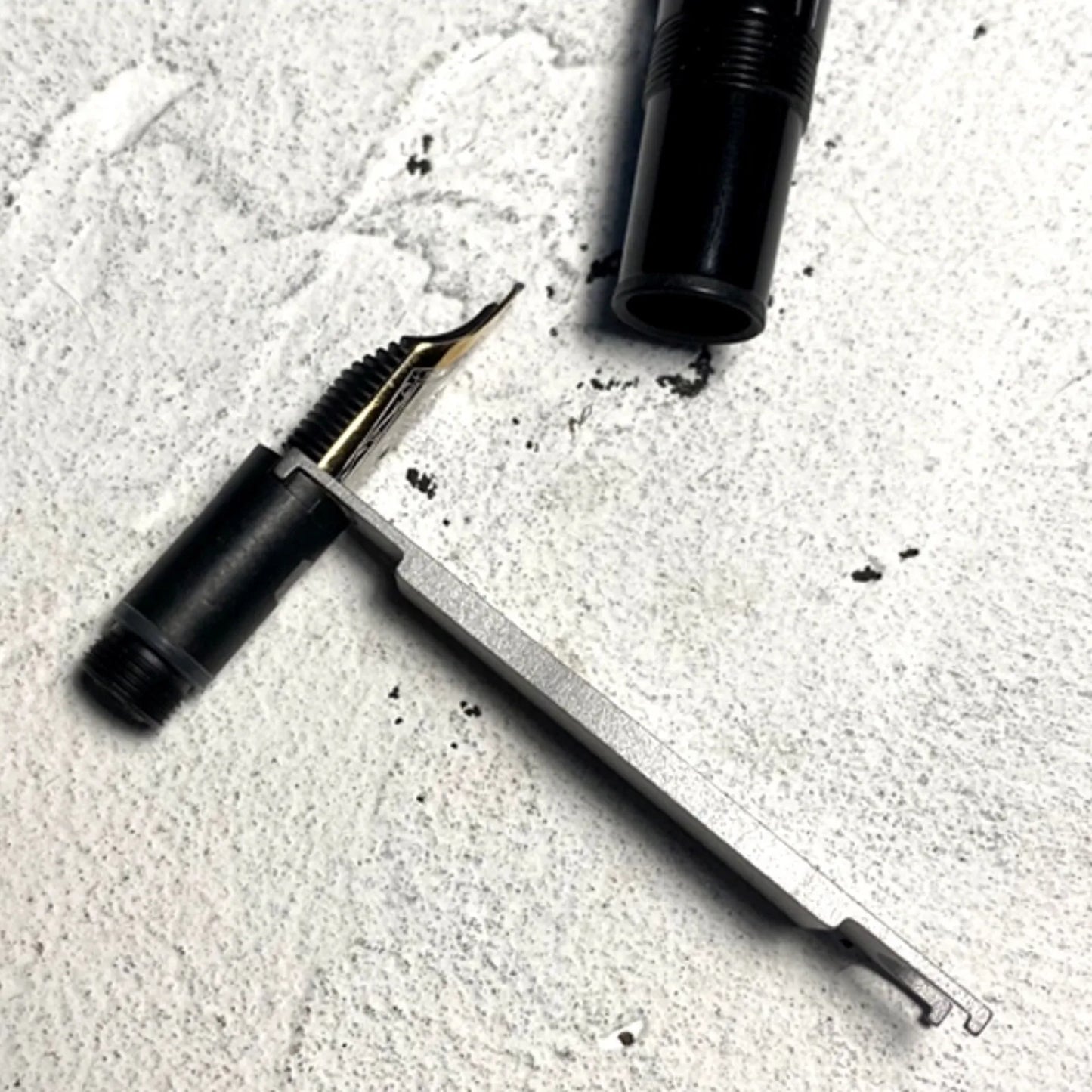 Fountain Pen Piston Removal Tool – Steel Opener Wrench for Pelikan, Montblanc 146, Stationery Repair & Office Supplies Accessory