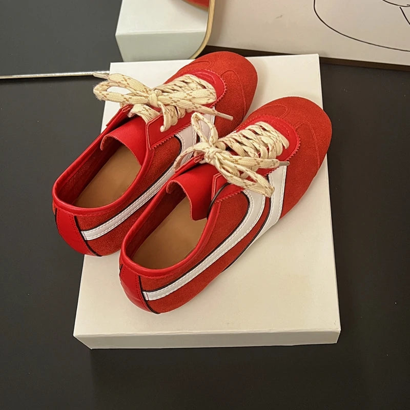 2025 New German Training Shoes for Women, Genuine Leather Lace-up Sneakers, Retro Flat Forrest Gump Style, Large Size