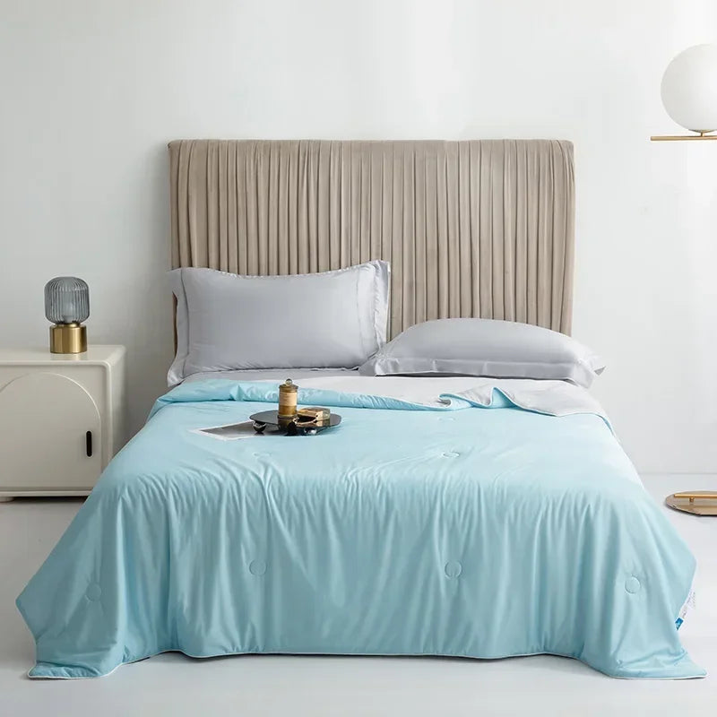 High-Quality Cooling Blanket – Smooth Air-Conditioning Comforter, Lightweight Summer Quilt with Double-Sided Cooling Fabric