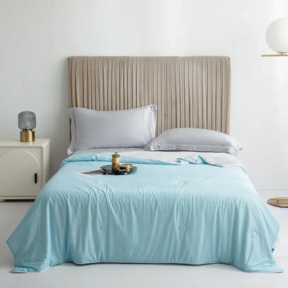 High-Quality Cooling Blanket – Smooth Air-Conditioning Comforter, Lightweight Summer Quilt with Double-Sided Cooling Fabric