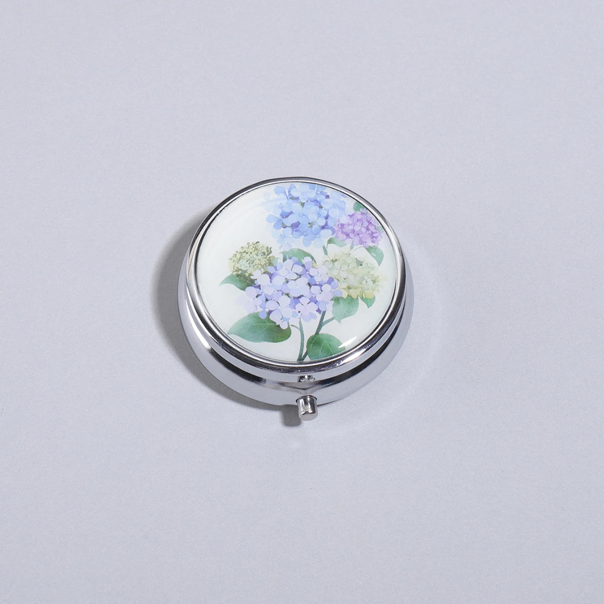 3-Compartment Stainless Steel Pill Box - Round Floral Medicine Organizer, Portable Capsule Case with Dividers