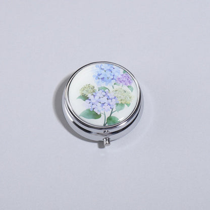 3-Compartment Stainless Steel Pill Box - Round Floral Medicine Organizer, Portable Capsule Case with Dividers